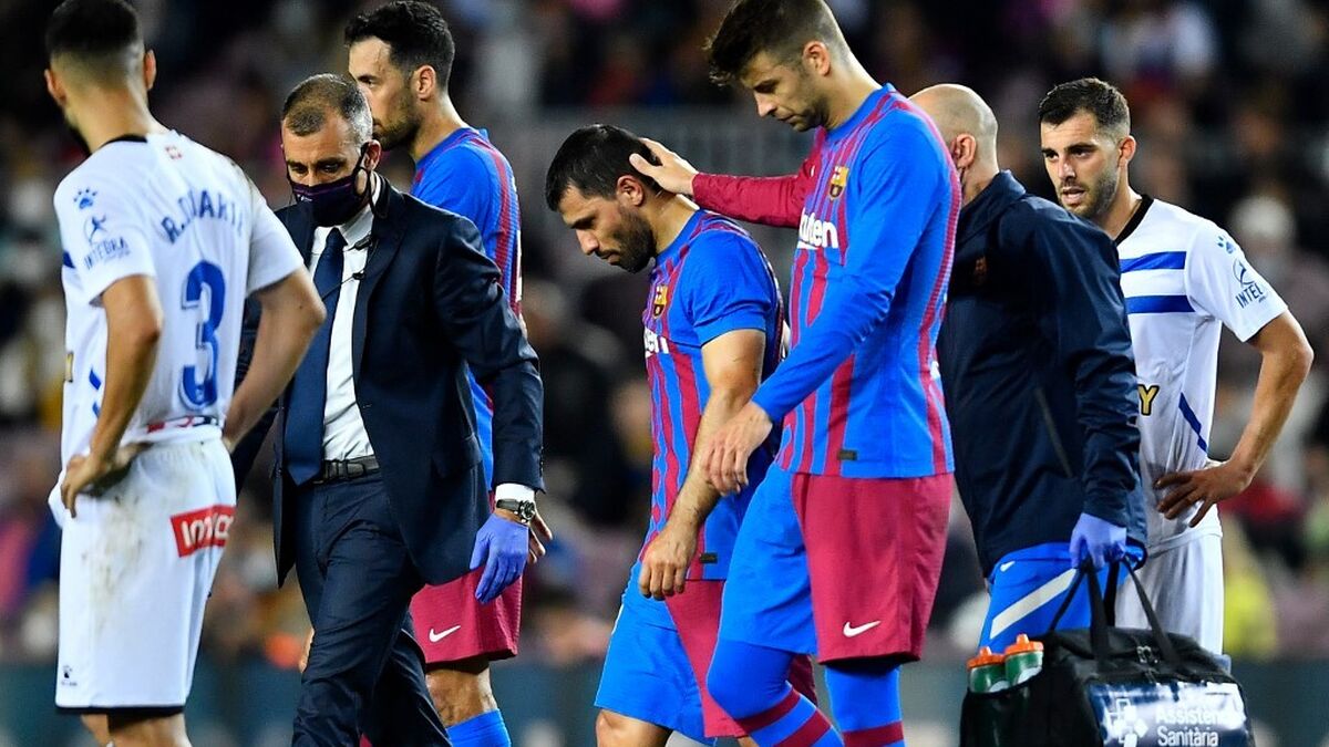 مخضرم اليونايتد ولاعب الدوري الصيني أبرز المرشحين لتعويض خسارة اجويرو