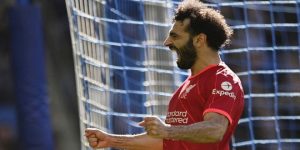 محمد صلاح ، الشخص الذي اختاره تشافي ليكون الخيار البديل لرقم "9" في برشلونة