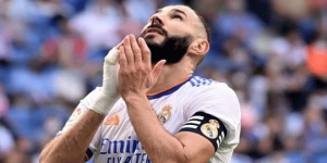 لفتة طيبة من كريم بنزيما تجاه أحد مشجعي ريال مدريد