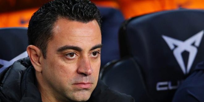 المدرب السابق لبرشلونة يفتح النار على تشافي ويطالبه بالاعتماد على اللاعبين المهمشين
