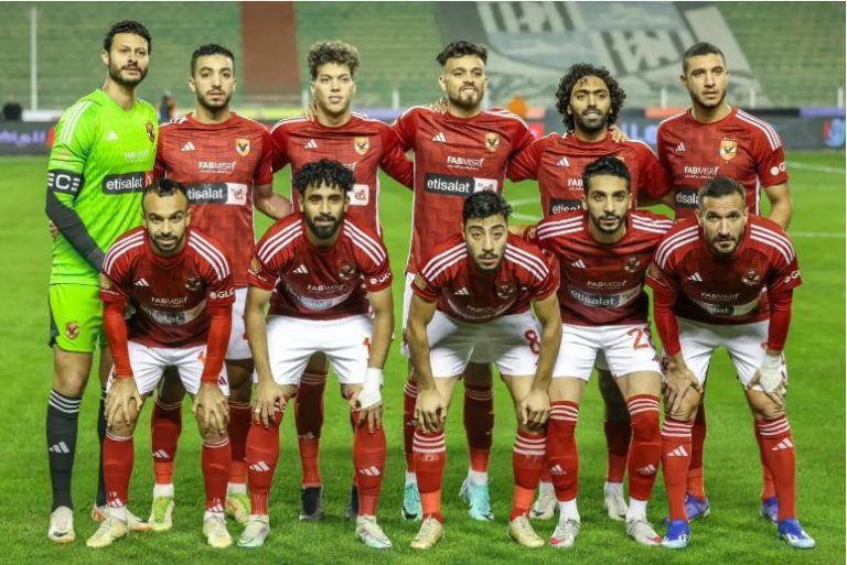 الأهلى يريد حسم ثالث الصفقات فى يناير بالتعاقد مع مدافع سوبر وكولر يرفض ضم هداف الدورى المصرى.
