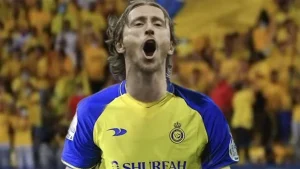 لوكا مودريتش يقرر الرحيل عن ريال مدريد ويختار نادي مفاجئ.