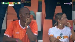 شاهد: هدف نيجيريا الأول العالمي والعجيب في مرمي ساحل العاج وردة فعل دروغبا.