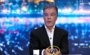 لقطة عجيبة: هاتف طارق ذياب المحمول يرن أثناء حديثه عن مبابي في الاستوديو التحليلي وضحك هيستيري من أبو تريكة والكواري