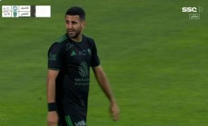 شاهد: رياض محرز يفاجئ زميله فيرمينو بتصرف تاريخي جعله يسجل هدف بعد غياب طويل