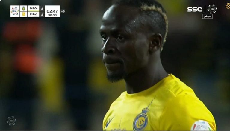 شاهدوا ركلة جزاء ساديو ماني التي حبست أنفاس رونالدو وكل جماهير النصر والتي نفذها السنغالي ماني بطريقة عجيبة وغريبة امام الحزم.