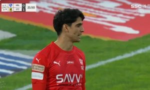 شاهد ردة فعل عبقرية من ياسين بونو امام تسديدة لاعب اتحاد جدة.