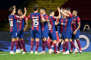 برشلونة يريد التعاقد مع صفقة مفاجئة من مانشستر يونايتد والنادى الإنجليزى يريد الحصول على مدافع برشلونة.