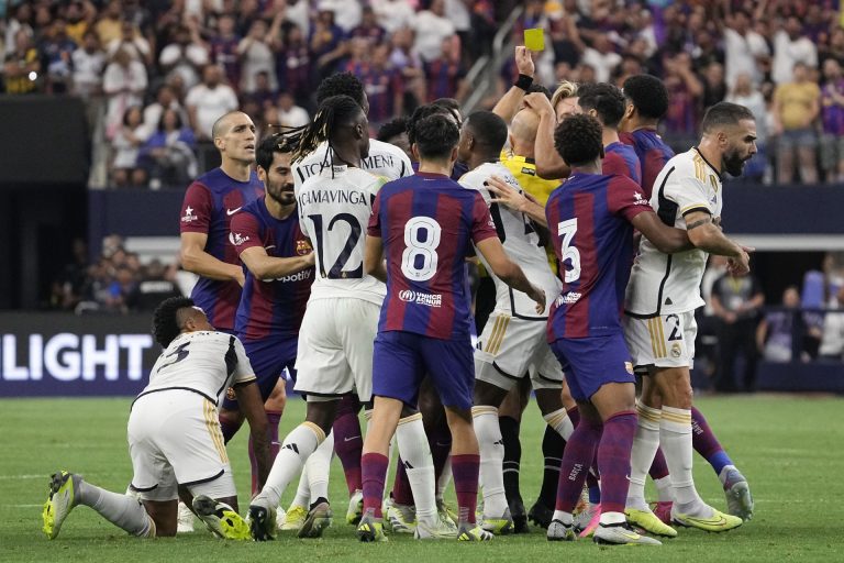 بعد آردا غولير… ريال مدريد يصددم برشلونة ويخـ.ـطف صفقة جديدة