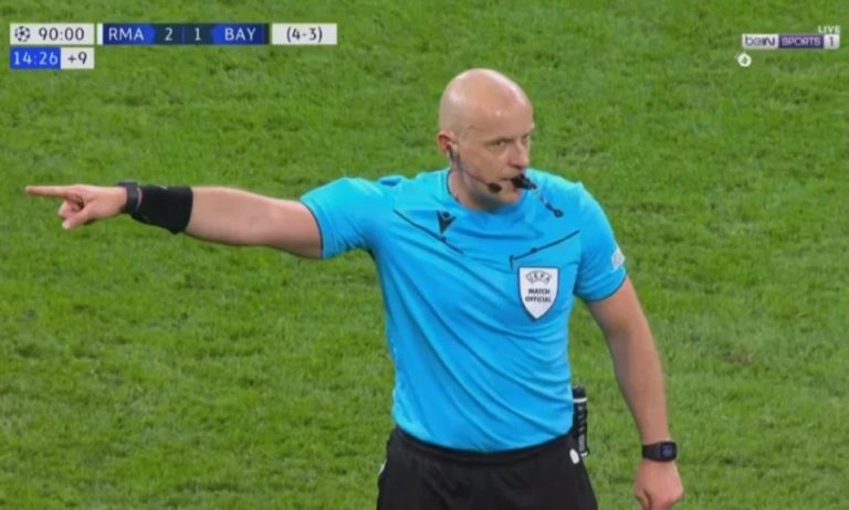 لحظة إطلاق صافرة النهاية وإعلان صعود ريال مدريد إلي نهائي دوري ابطال اوروبا وصددمة وبكاء لاعبي وجماهير بايرن ميونخ بسبب السيناريو العجيب