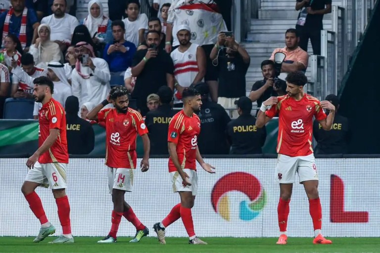 الخطيب ينفجـ.ـر ويقرر رحيل المثير للجدل والثنائى الأجنبى يعود من جديد على رادار الأهلى!