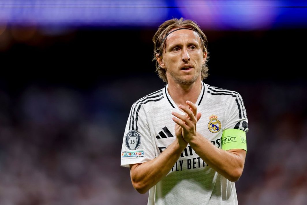 مودريتش يطلب من أنشيلوتى منح نجم ريال مدريد الموهوب فرصة أكبر فى المشاركة فى المباريات!