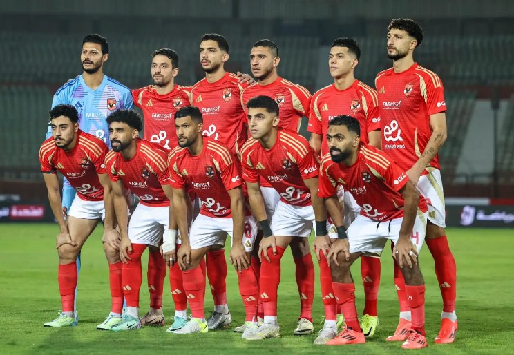 رضا عبد العال يعلق على أنباء انتقال نجم الأهلى إلى الزمالك وكولر يفاجىء عمر الساعى بهذا القرار ومحمد شوقى جديد يظهر فى الأهلى