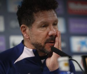دييغو سيميوني يقدم عرضًا مغريًا لأحد نجوم برشلونة، ويعده بمكان أساسي في تشكيلة أتلتيكو مدريد