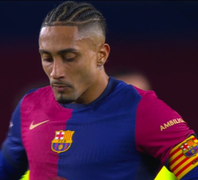 رافينيا ينفعل على نجم برشلونة بعد الخسارة أمام ليجانيس!