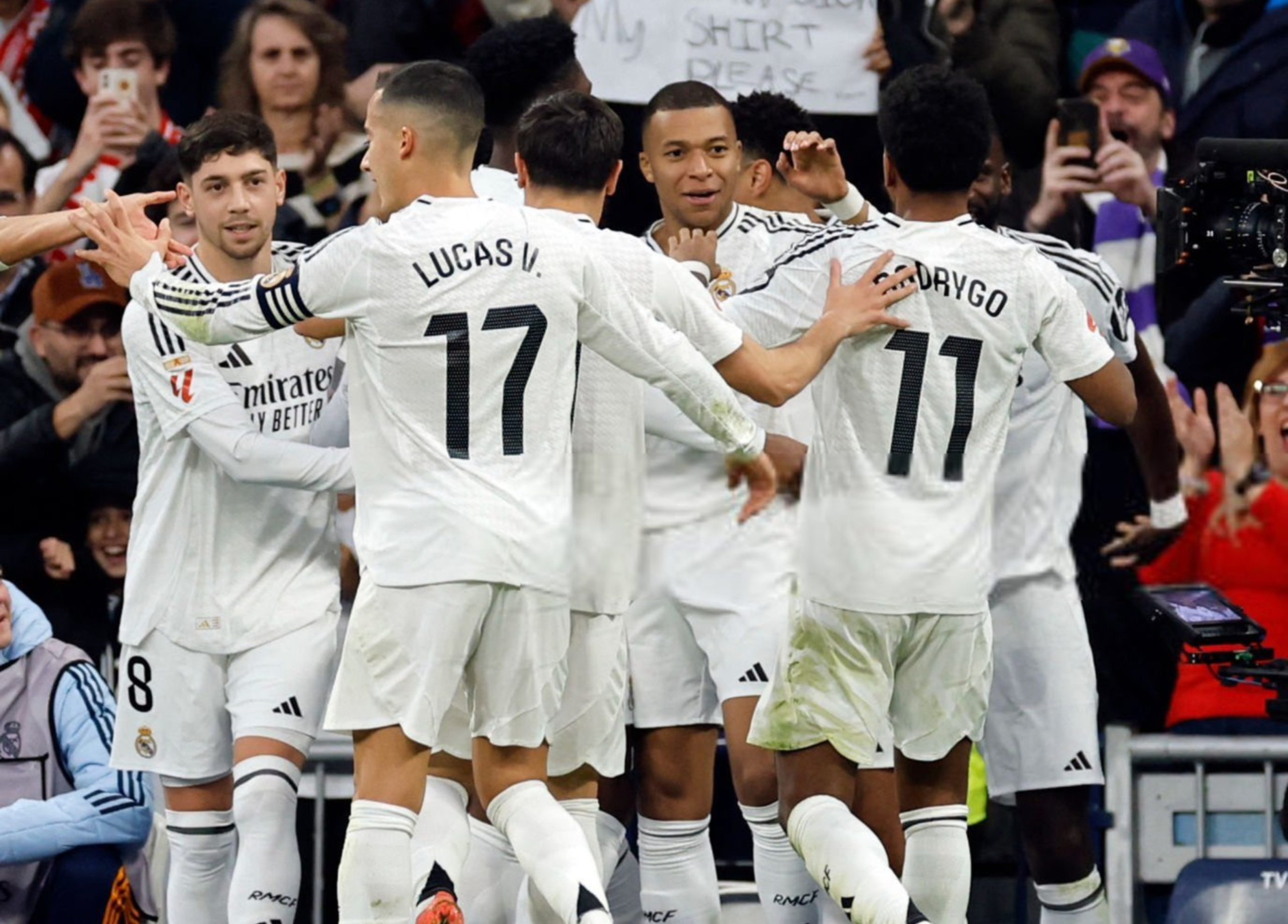 ريال مدريد يخطط لصفقة مدوية لاستعادة نجم الفريق السابق في خطوة غير متوقعة!
