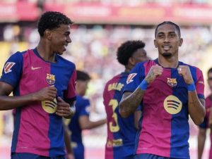 ثلاثي برشلونة بيدري، رافينييا، ويامال يقلبون الطاولة على لابورتا ويُفـ.ـسدون صفقة المهاجم العالمي المنتظرة