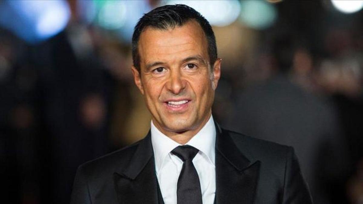 خورخي مينديز يعرض نجم الفريق علي أندية البريميرليغ  لإخراجه من برشلونة على الرغم من كونه لاعبًا أساسيًا تحت قيادة فليك!