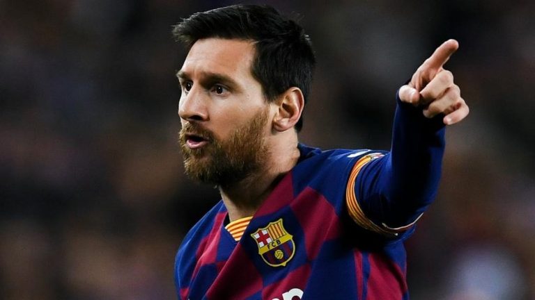 أسطورة برشلونة ليونيل ميسي يفتح النااار علي الجميع داخل برشلونة بسبب داني أولمو، ويُوجه اتهاماً صريحاً ويكشف عن “المتهم الأول” في الأزمة!