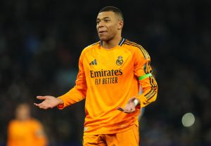 بعد الهزيمة أمام إسبانيول... كيليان مبابي ينفـ.ـجر غضبًا في وجه ثنائي ريال مدريد ويحملهما مسؤولية التعثر أمام الفريق الكتالوني الضعيف