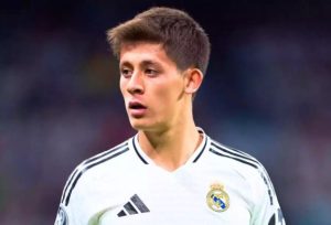 ريال مدريد يقرر التضحـ.ـية بالنجم التركي أردا جولر من أجل استعادة لاعبه السابق في الميركاتو الصيفي القادم