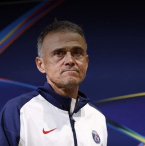 لويس إنريكي يرصد التعاقد مع نجم من العيار الثقيل داخل البرسا ويعده بأنه في باريس سان جيرمان سيكون النجم الذي لن يسمح له فليك بأن يكونه في برشلونة!