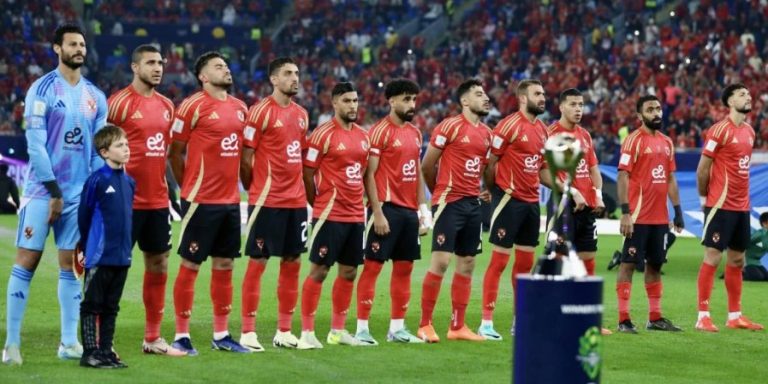 الأهلي يرصد 4 صفقات محلية مدوية في الميركاتو المقبل وكولر يطلب طرد معشوق الأهلاوية من الفريق والزمالك يتفاوض مع نجم الأهلي لرد صـ.ـفعة زيزو
