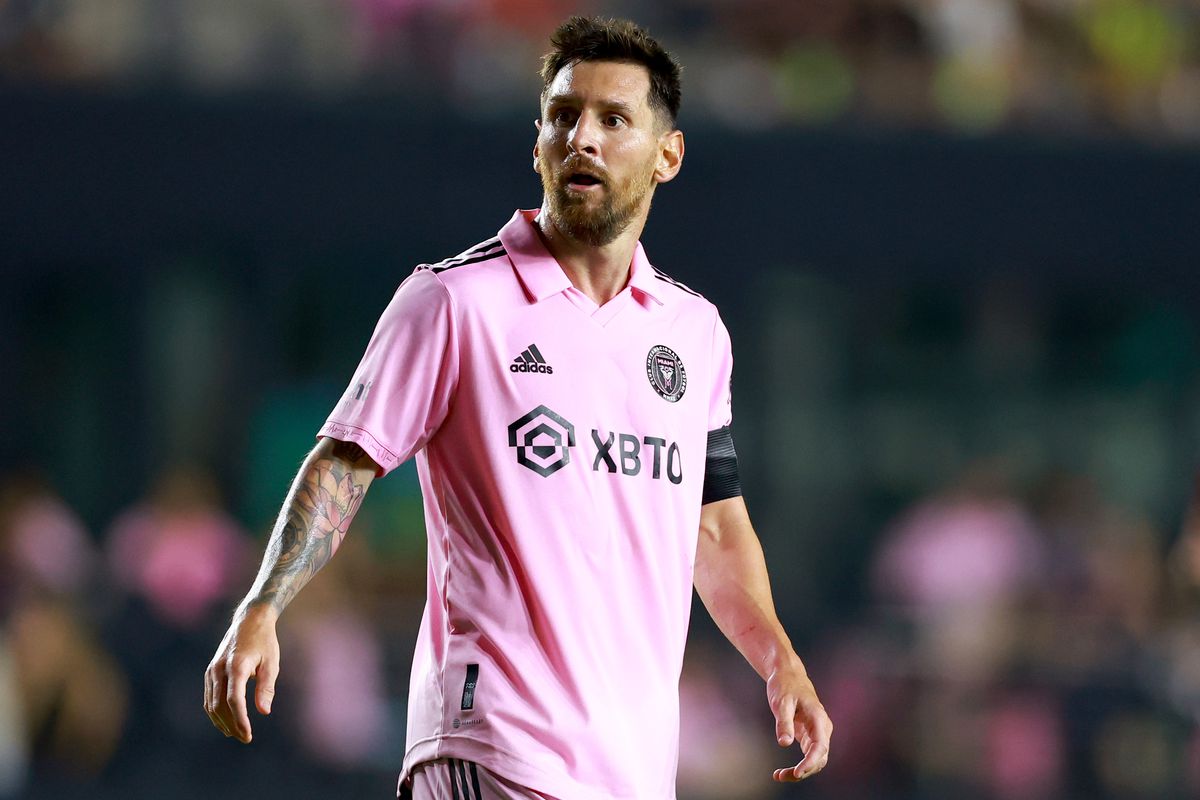 لا لامين يامال ولا بيدري… الأسطورة ليونيل ميسي يُفاجئ الجميع ويكشف عن نجم برشلونة الذي صـ.ـعق لاعبي ريال مدريد في كلاسيكو الكأس وخـ.ـطف الأضواء من الجميع!