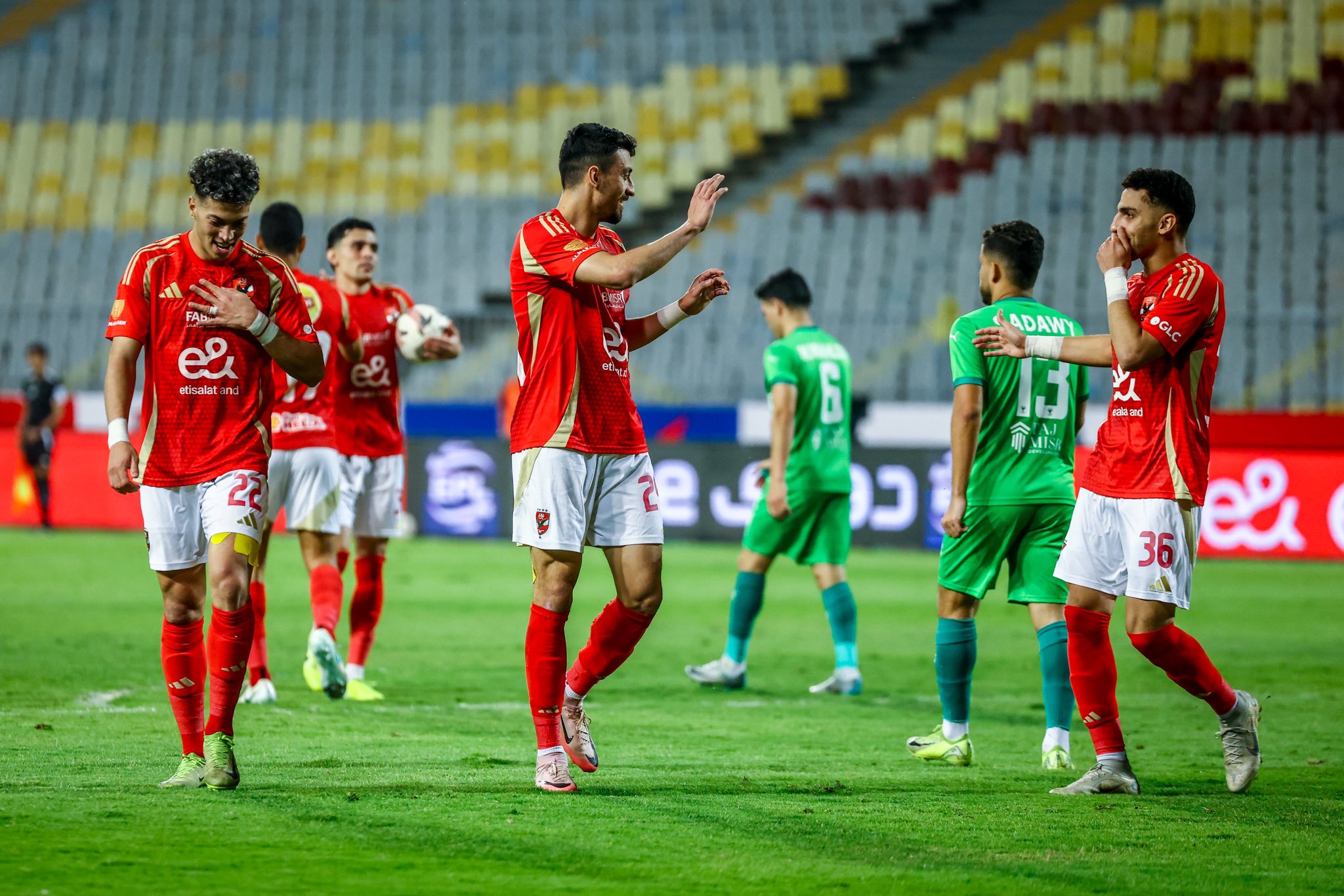 النحاس يشيد بثنائي الأهلي بعد الانتصار علي المصري والخطيب يضغط لزيادة عدد الأجانب لضم النجم التاريخي في قائمة كأس العالم للأندية!