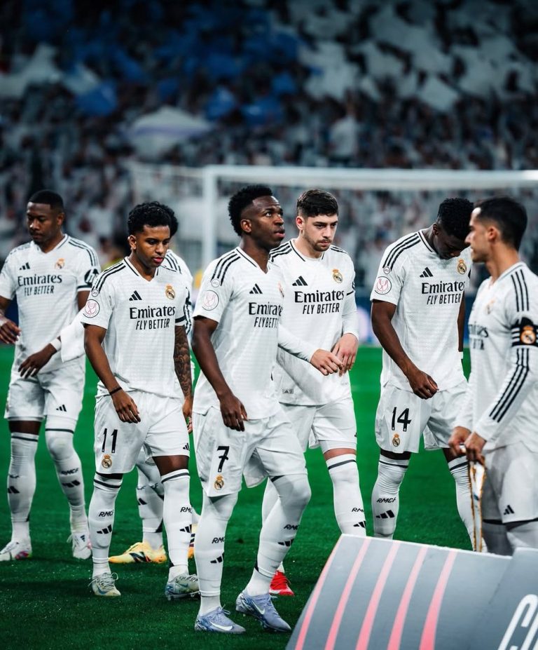 بـ 100 مليون يورو… مانشستر يونايتد يقدم عرضًا مغريًا لضم نجم ريال مدريد في الصيف المقبل!