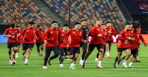 الأهلي على صفيح ساخن.. ثلاثي يطلب الرحيل وشرط مالي يُربك الإدارة و"ابن النادي" يدخل الصورة!