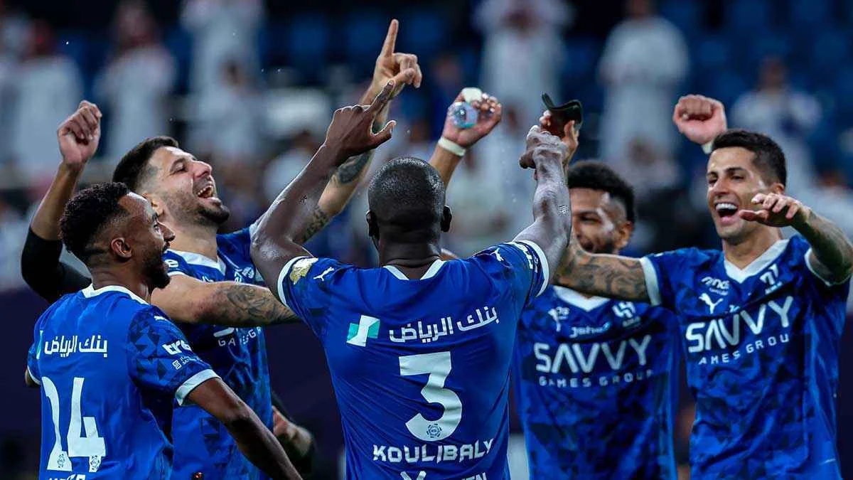 نجم الهلال السعودي يقترب من العودة إلى برشلونة.. مفاوضات صيفية تفتح الباب أمام صفقة مفاجئة