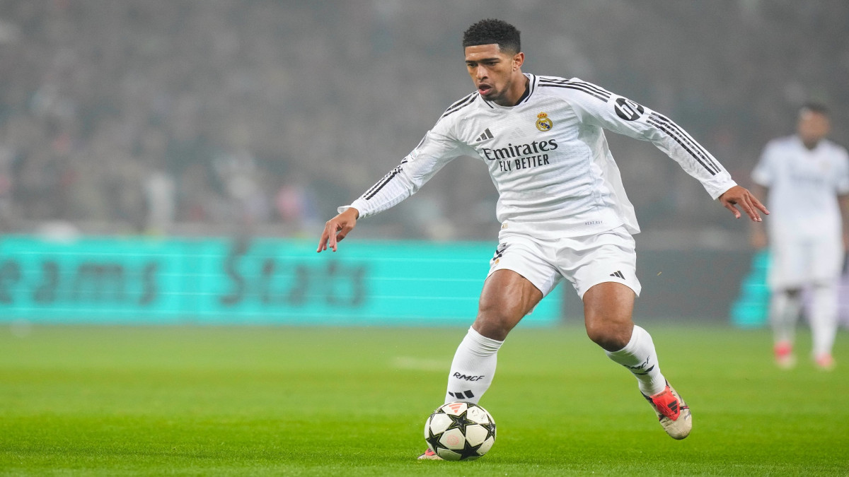 بيلينجهام يفاجئ جماهير ريال مدريد بقرار طبي حاسم بعد نهاية كأس العالم للأندية 2025… وغيابه المتوقع يربك خطط تشابي ألونسو للموسم الجديد