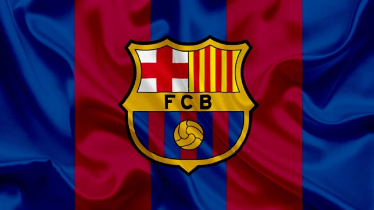 برشلونة يخطط لحسم صفقة مجانية من الدوري الإنجليزي لتعزيز خط الوسط في الميركاتو الصيفي