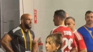 نجم الأهلي مستاء من ريفيرو وضرربة جديدة من الأهلي للزمالك وتغريم أفشة وطاهر بسبب لقطة ليونيل ميسي!