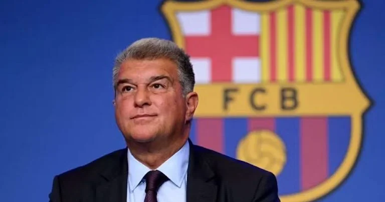 برشلونة أو لا أحد… ساحر أوروبا يوجه رسالة حاسمة إلي لابورتا!