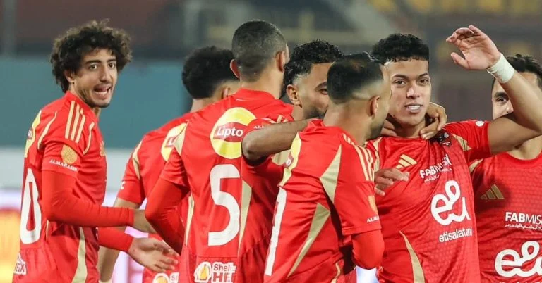 إجراء صادم من ريفيرو تجاه الشناوي.. صفقة خيالية تُقرب وسام أبو علي من بيراميدز وتقارير تفجر مفاجأة ثلاثية تُبهر مدرب الأهلي