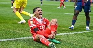 إصابة موسيالا تربك حسابات نادي برشلونة.. سيناريو لم يكن في الحسبان!