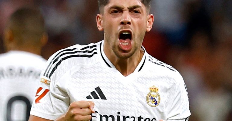 فالفيردي يصدم الجميع داخل غرفة ملابس ريال مدريد وينصح نجم الفريق بالرحيل!