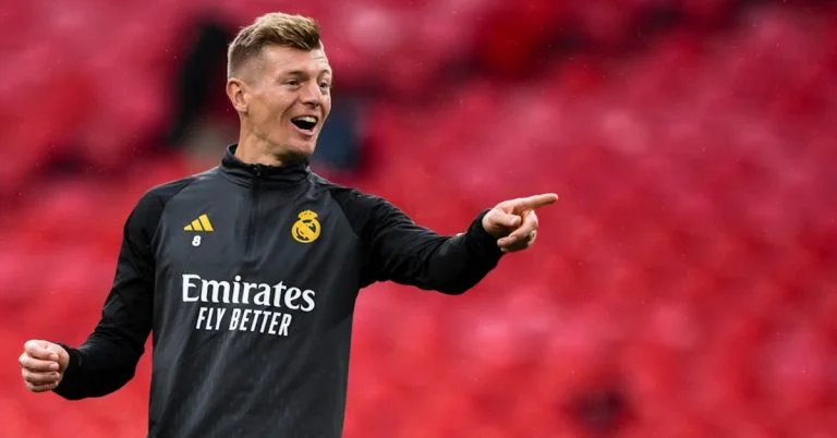 سنة كاملة وريال مدريد يبحث عن بديل توني كروس وهذا هو الإسم الأبرز المقترح