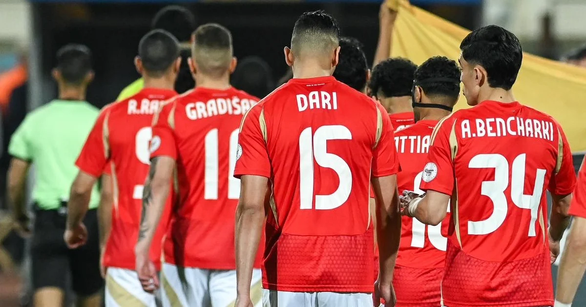 الأهلي يُربك التوقعات.. تغييرات كبرى في التشكيل وبديل مفاجىء لوسام أبو علي ومصير عبد القادر على المحك!