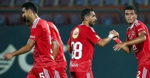 رسمياً.. الأهلي يبيع نجمه الأول وريفيرو يفسد صفقة كبرى و3 أزمات تضرب الفريق!