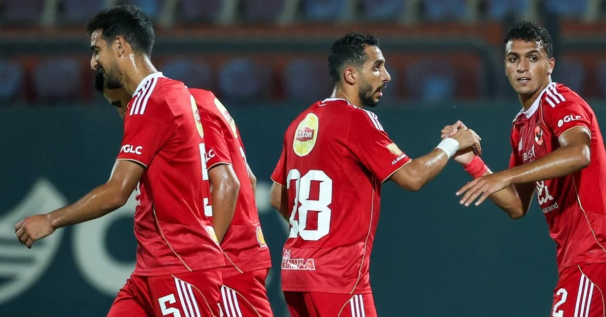 مفاجآت نارية في الأهلي: لاعب غير متوقع يخطف إشادة ريفيرو.. أزمة مالية تهدد صفقة الـ7.5 مليون دولار.. وثلاثي يرحل قبل مواجهة مودرن سبورت!
