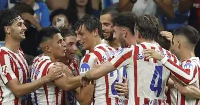 برشلونة يترقب بفارغ الصبر انهيار أتلتيكو مدريد.. صفقة تاريخية على الأبواب