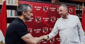 زلزال في الأهلي: أليو ديانج يُجمّد مفاوضات التجديد وقرار مفاجئ من محمود الخطيب بعد صدمة التعادل أمام مودرن سبورت!