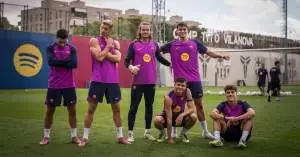 4 من أعمدة هانسي فليك الأساسيين يفكرون بجدية في الرحيل خلال الميركاتو الشتوي المقبل!