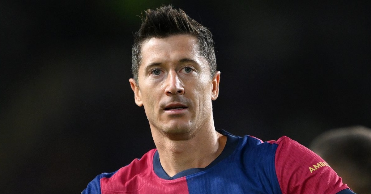 برشلونة يتخذ قرارًا صادمًا بشأن ليفاندوفسكي.. هل ينهي الأسطورة رحلته مع الكامب نو؟