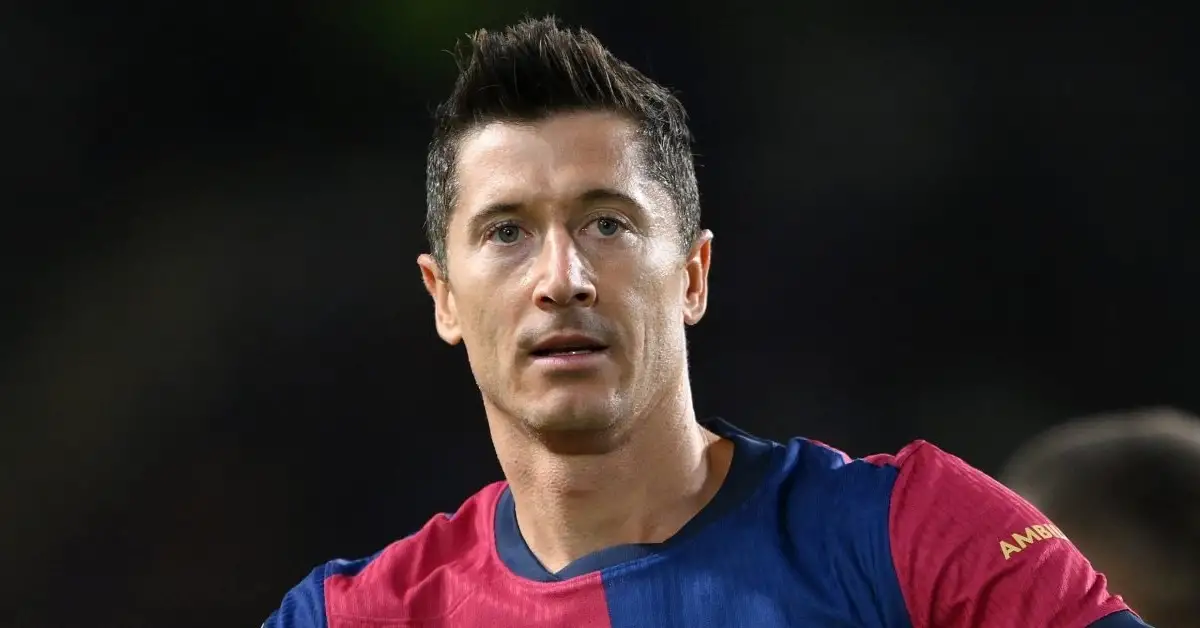 برشلونة يتخذ قرارًا صادمًا بشأن ليفاندوفسكي.. هل ينهي الأسطورة رحلته مع الكامب نو؟