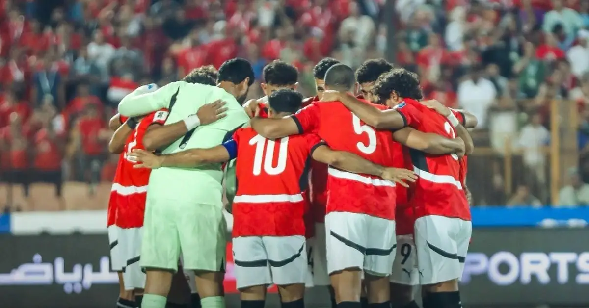 داخل كواليس الأهلي والمنتخب.. النحاس يستبعد نجم الفريق رغم تألقه اللافت مع المنتخب ومدرب مفاجىء بديل لحسام حسن في حال الفشل وأزمة عاشور تُفجّر الغضب داخل الأهلي!