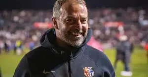 هانسي فليك يرشح نجم برشلونة لجائزة الكرة الذهبية!